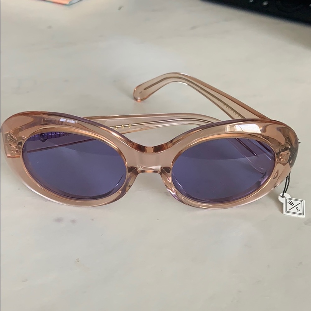 Wonderland Sunglasses 😎